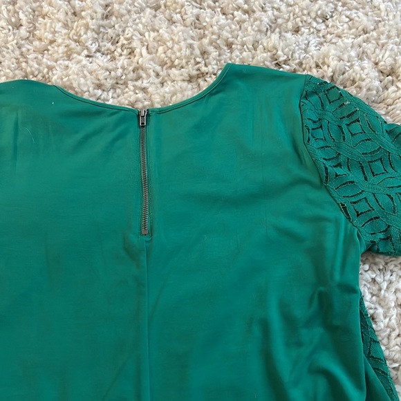 Green Hans Crochet front mixed material top - Picture 4 of 4